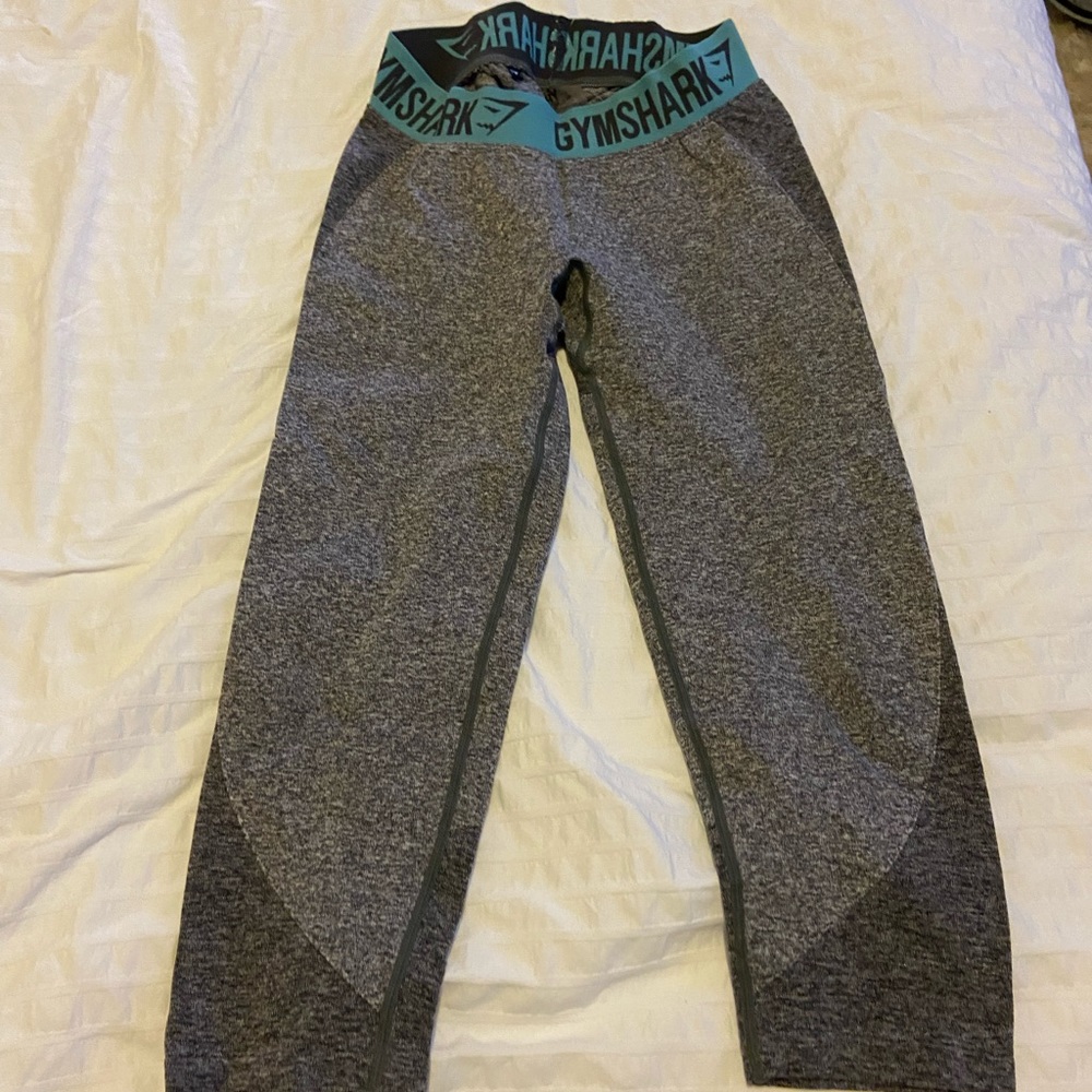Gray gym shark leggings